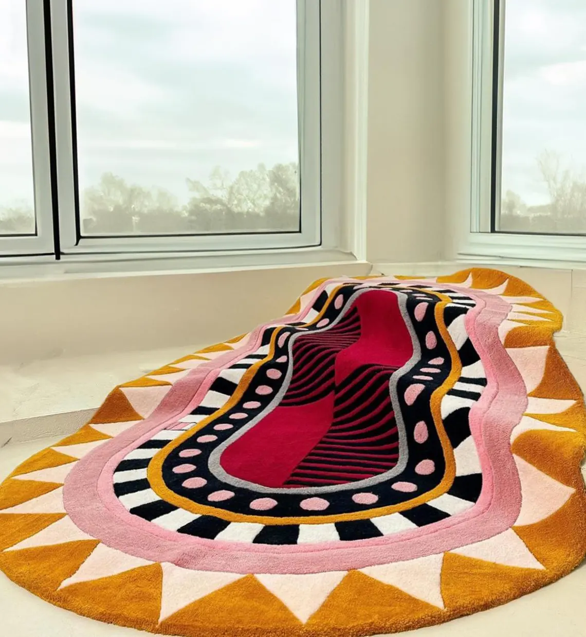 Gleam Irregular Hand Tufted Carpet