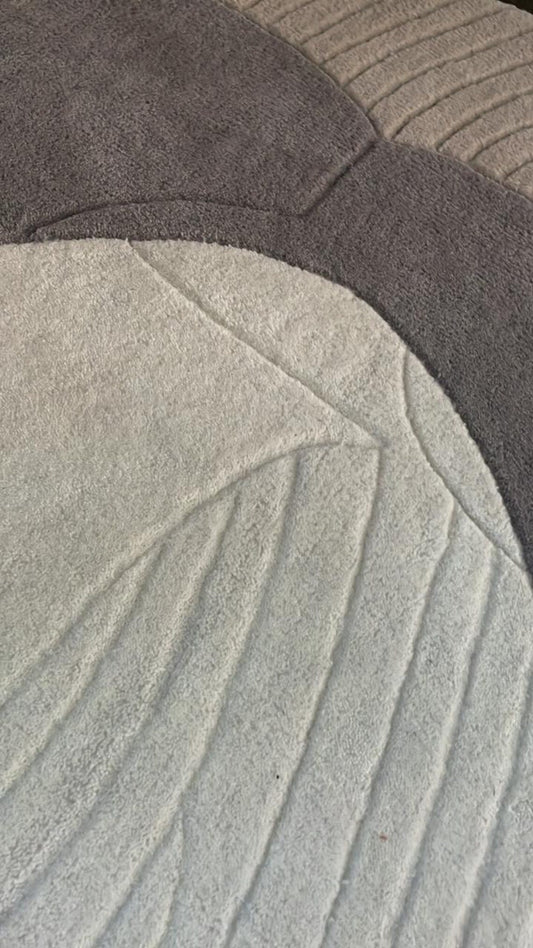 Weavique Irregular Hand Tufted Carpet