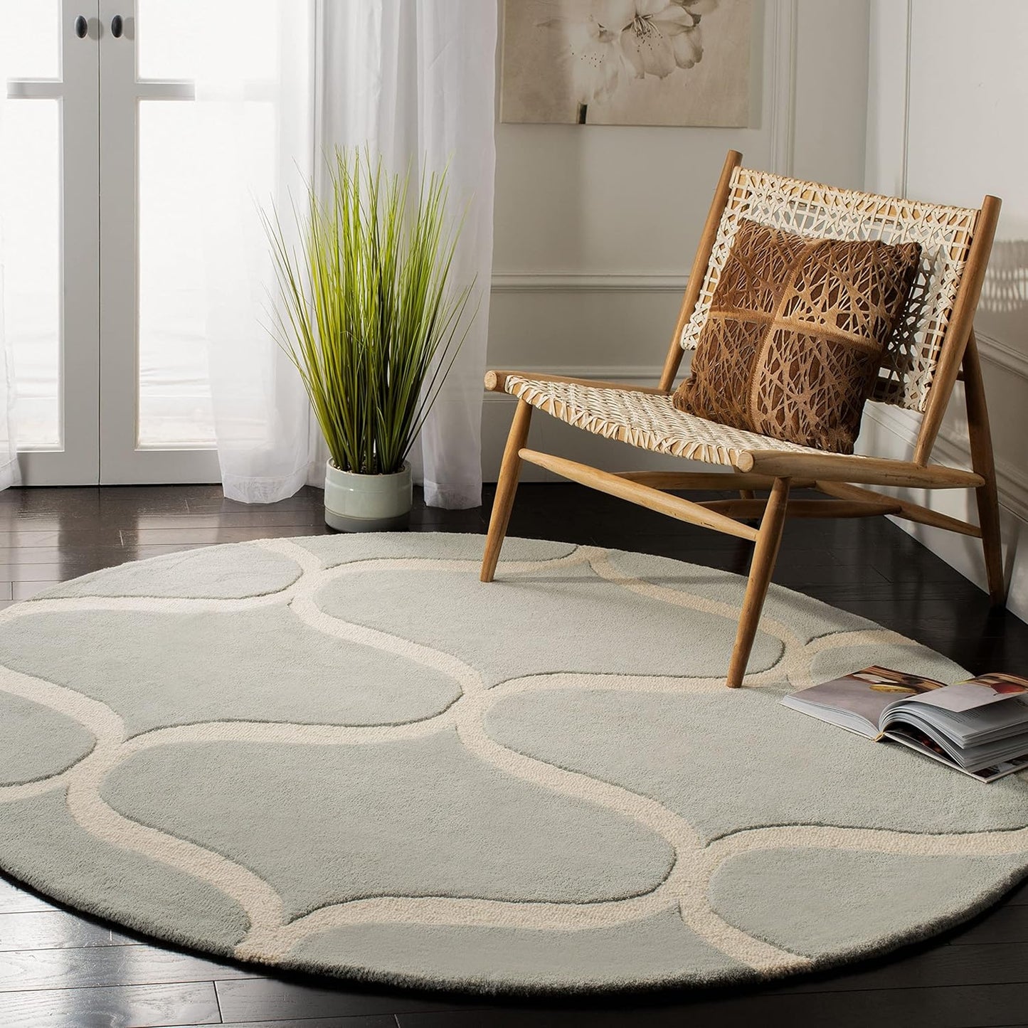 Velmora Round Tufted Rug