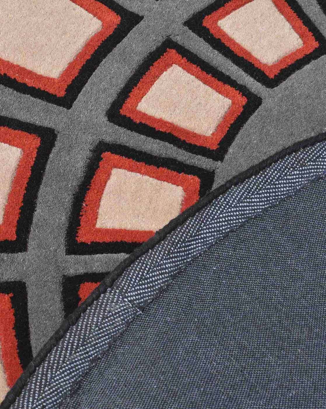 Boucecross Round Tufted Carpet