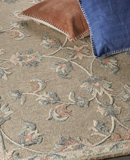 Plusharo Traditional Hand Tufted Carpet