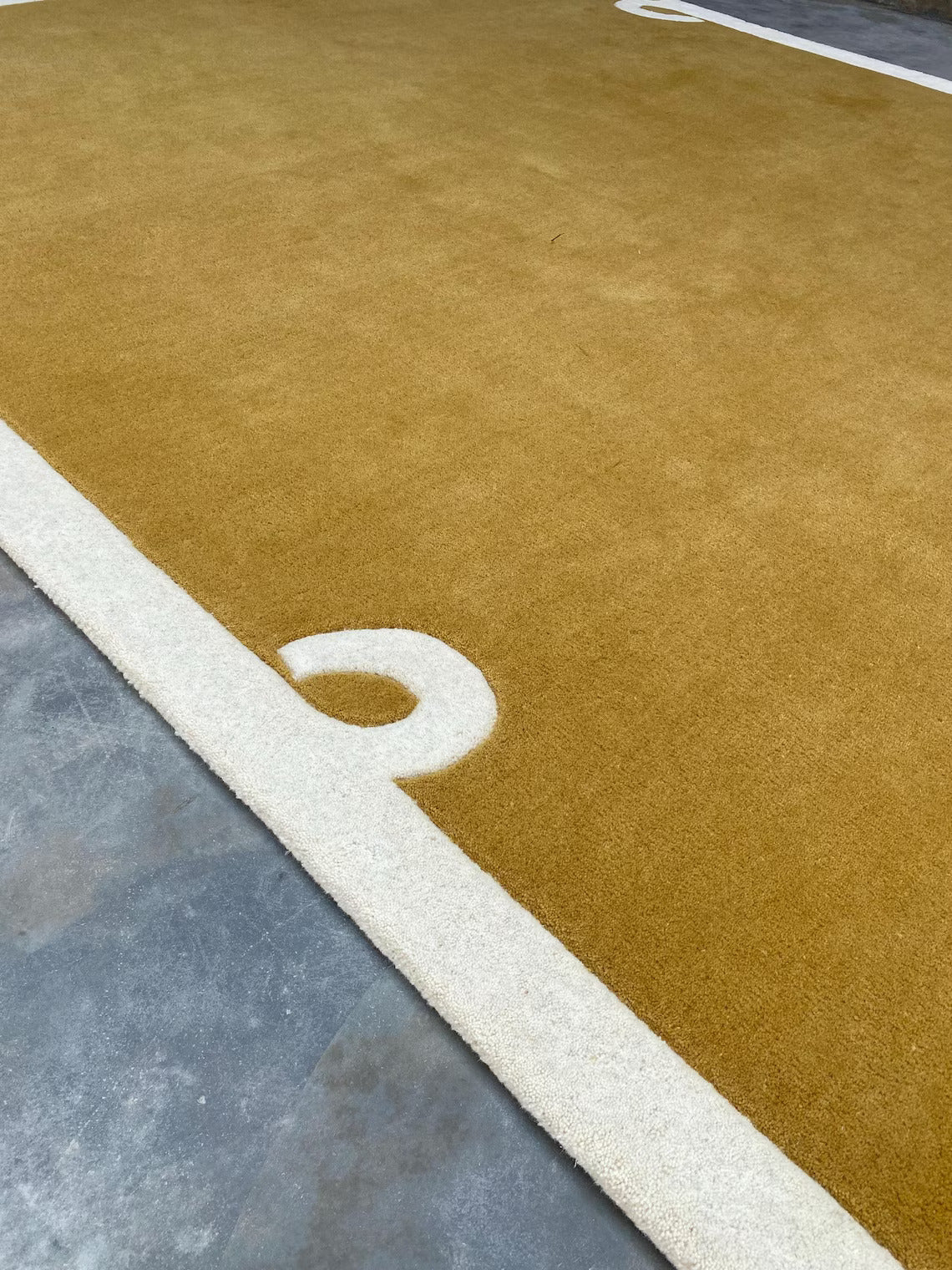 Pluviro Hand Tufted Carpet & Rug