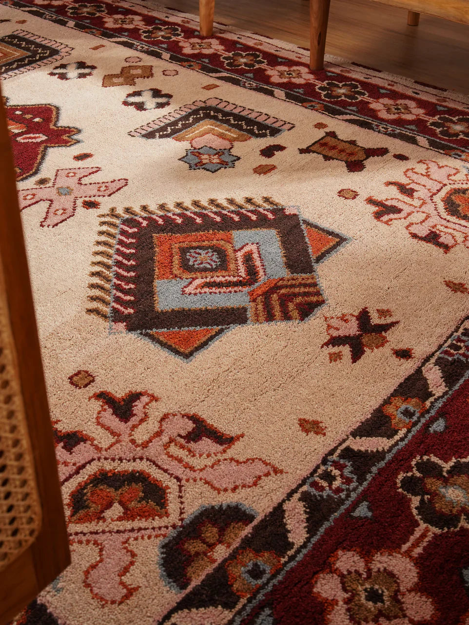 Plushvyn Hand Tufted Carpet & Rug