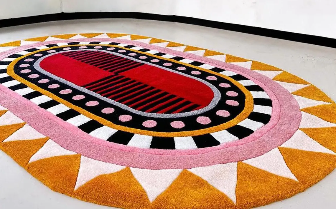 Gleam Irregular Hand Tufted Carpet