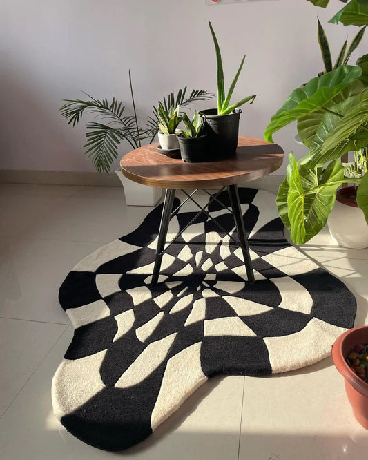 Glinza Irregular Hand Tufted Carpet