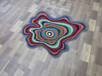 Glimtra Irregular Hand Tufted Carpet