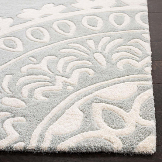 Pluvora Traditional Hand Tufted Carpet