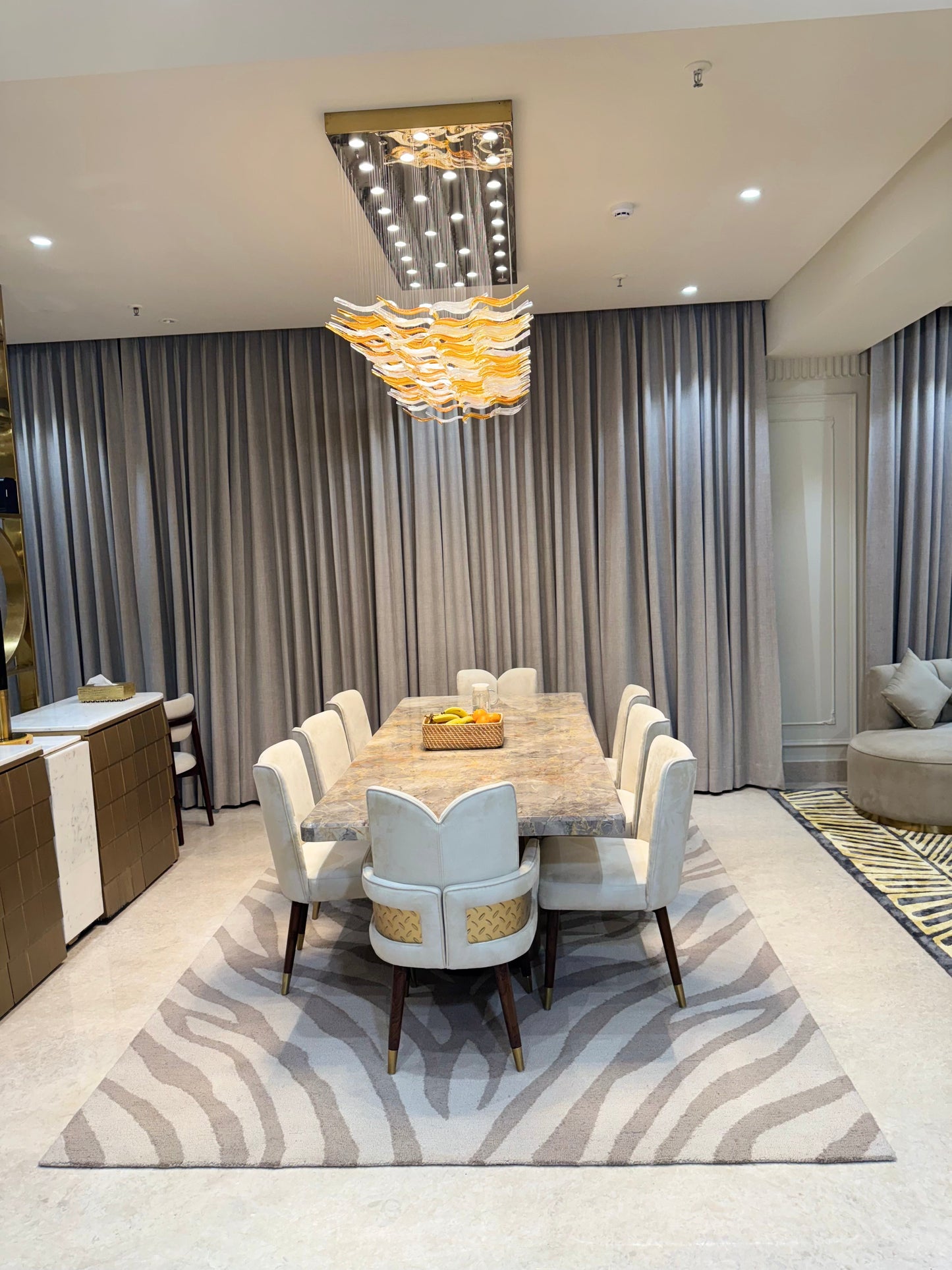 Luxora Irregular Hand Tufted Carpet