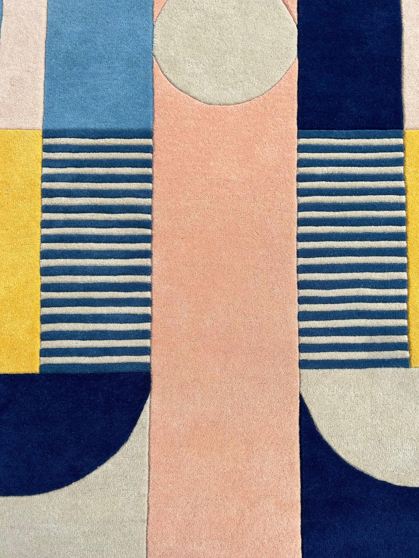 Plusharae Hand Tufted Carpet & Rug