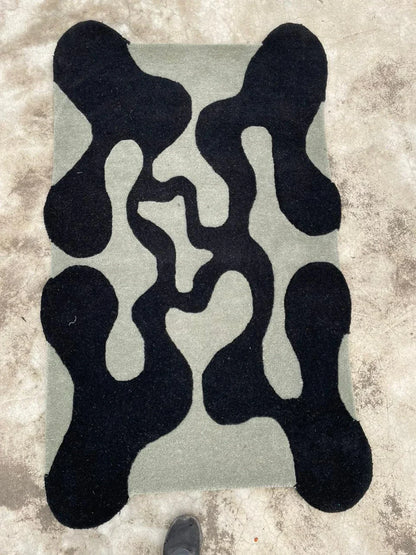 Velisse Irregular Hand Tufted Carpet