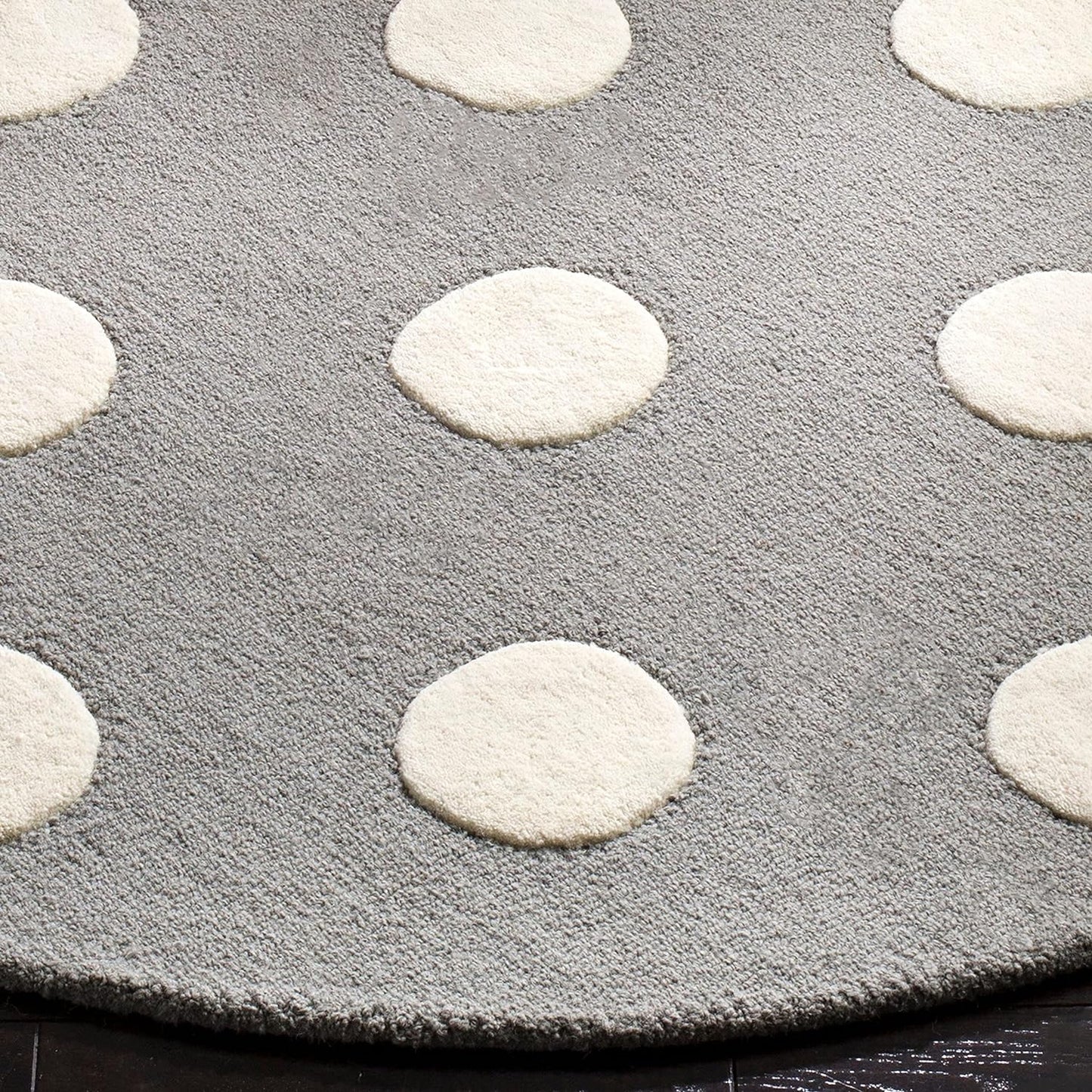 Haloura Round Tufted Rug