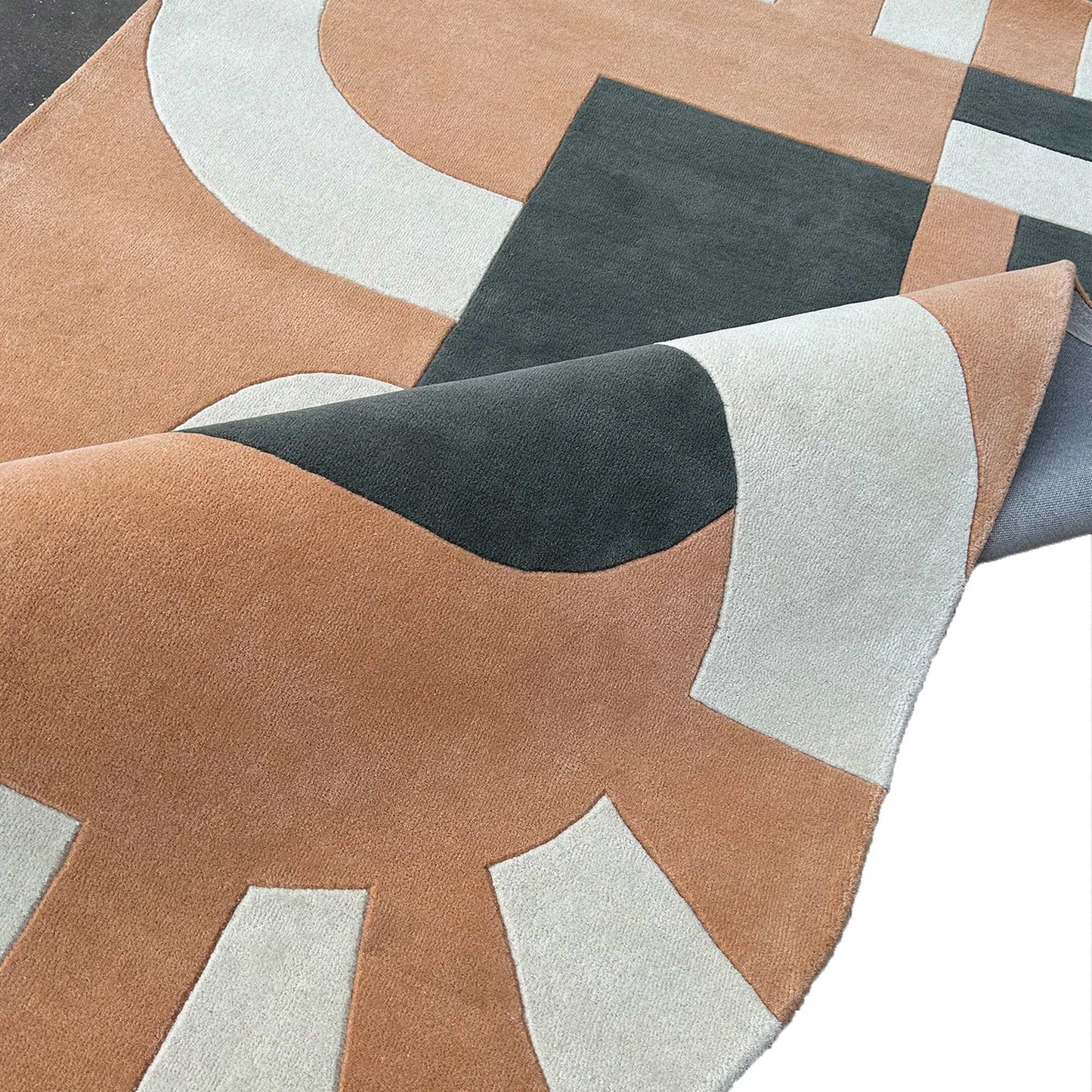 Halvera Hand Tufted Carpet & Rug